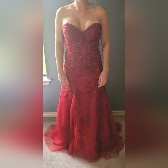 Lace Sweetheart Mermaid Sheath Applique Corset Back Burgundy Dress Size 8 - Picture 1 of 6
